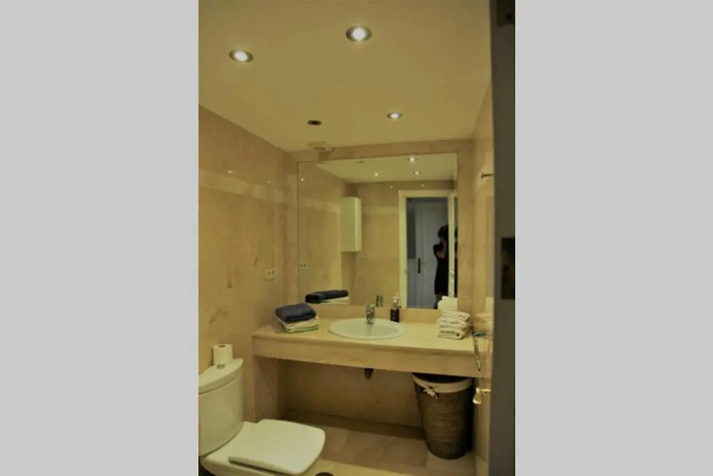 Marbella Beachside Apartment In 5 Star Gated
